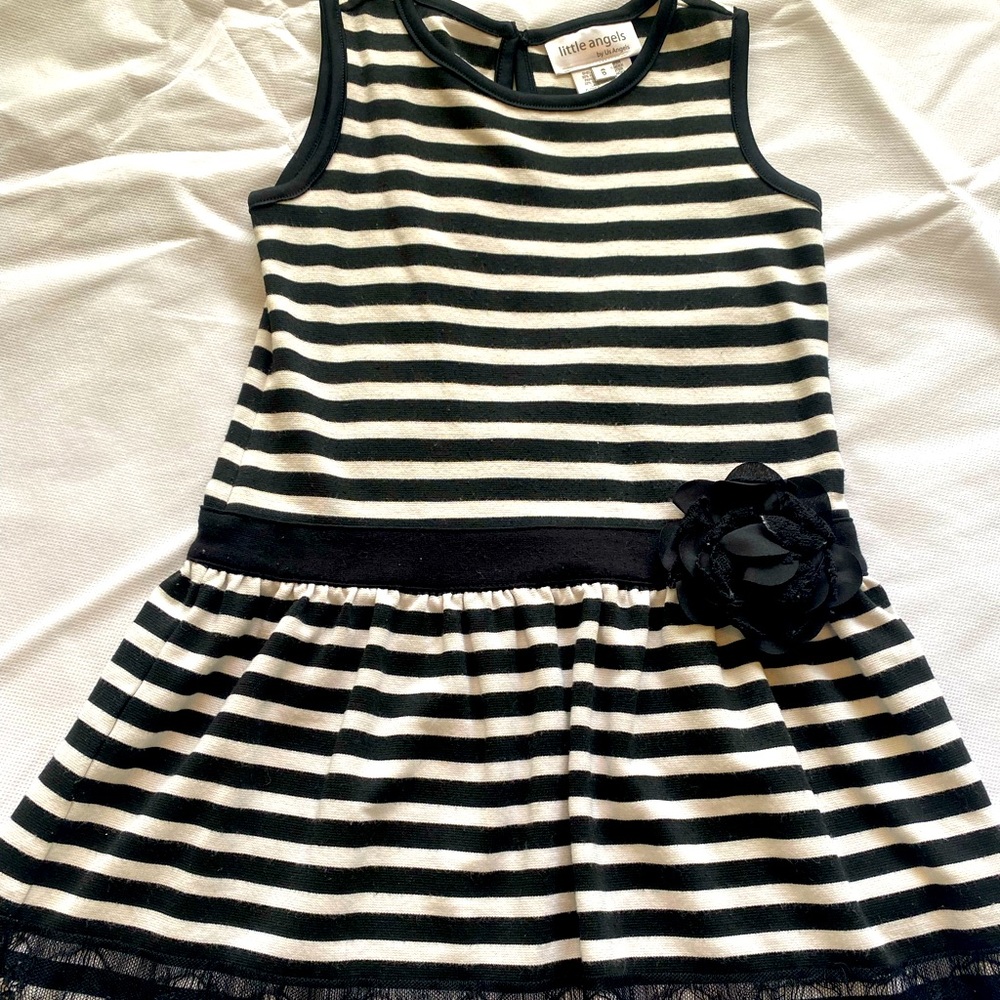 Little Angels girls size 6 dress